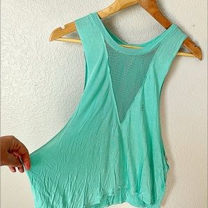 Aqua Mesh crop tank nwt workout sleep
